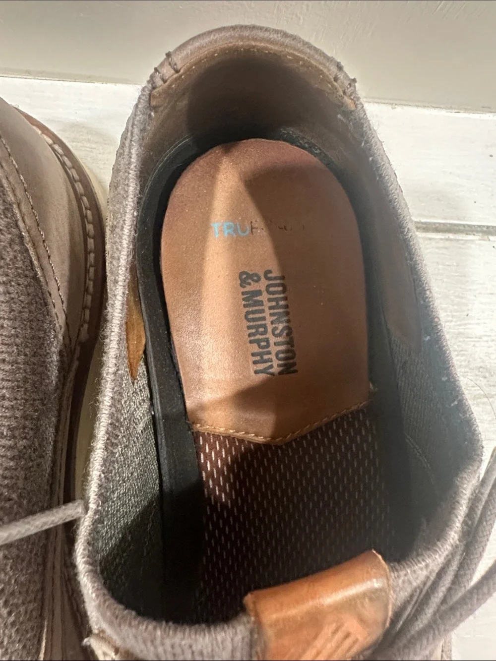 Johnston & Murphy refined taupe